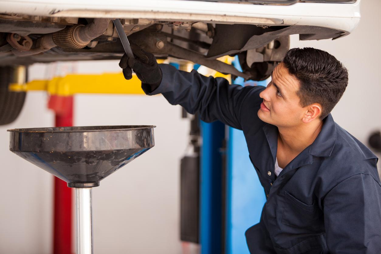Oil changes Chicago, IL – Bucaro Brothers Auto Care